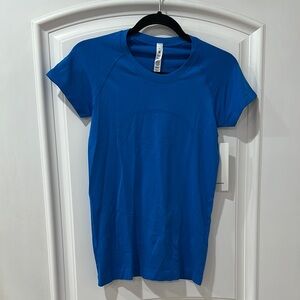 Lululemon Athletica Blue Fitted Cap Sleeve T-Shirt